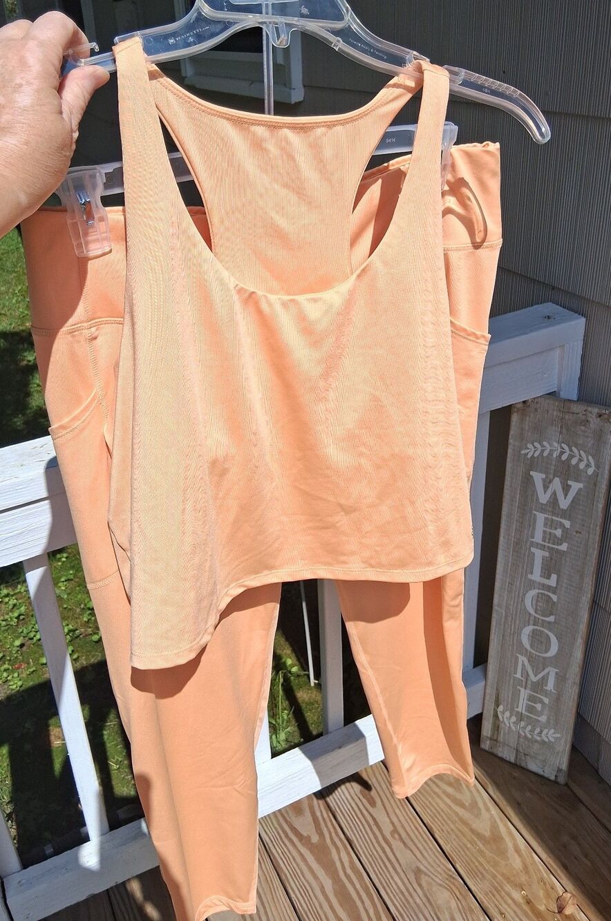380 Women's XL Peach Orange Athletic Sports Bra Tank Top & Leggings Set